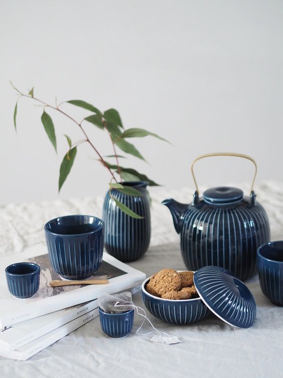 Proper dishware will finish off your kitchen look and make every meal and coffee break perfect.