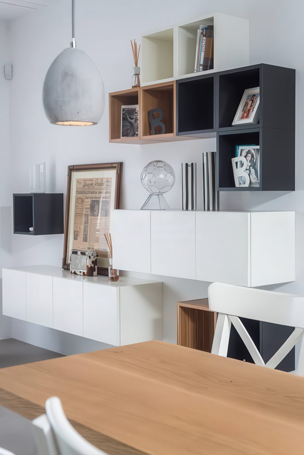Creative IKEA Besta combination with other shelves.