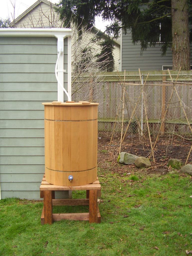The barrel is clad with wood and it looks very pretty and rustic-styled.
